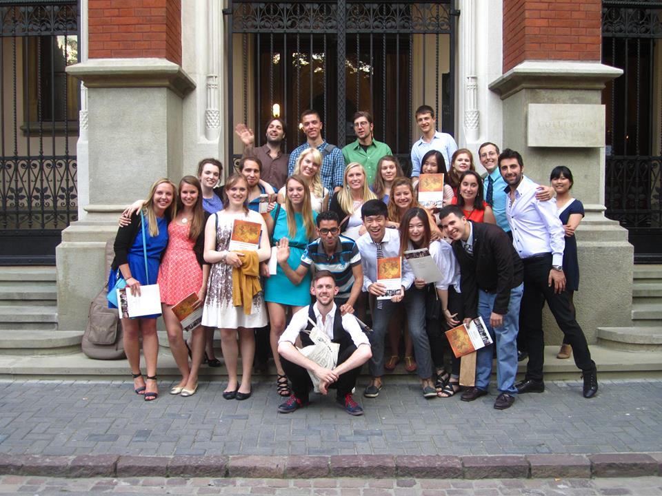 Graduates in front of Collegium Novum. 
